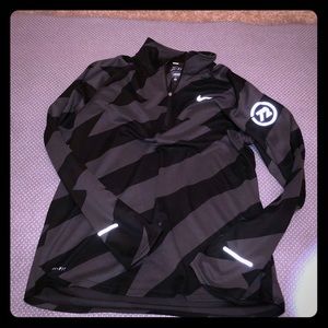 Nike long sleeve 3/4 zip up